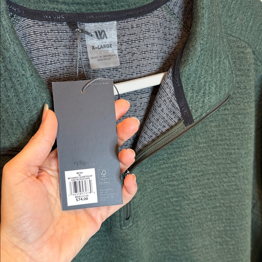 NWT VRST Men’s Recharge 1/4 Zip - Picture 2 of 7